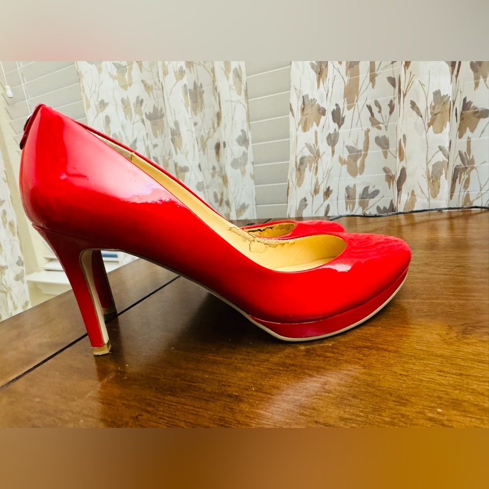 Ivanka Trump Glossy Candy Apple Red Heels - Picture 6 of 10